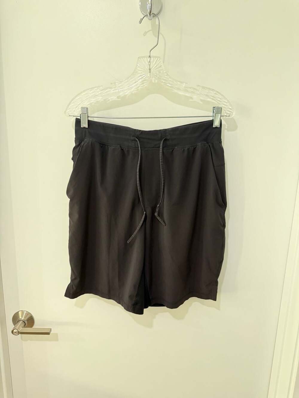 Lululemon T.H.E. Short Linerless Athletic Shorts Black Men's Size M